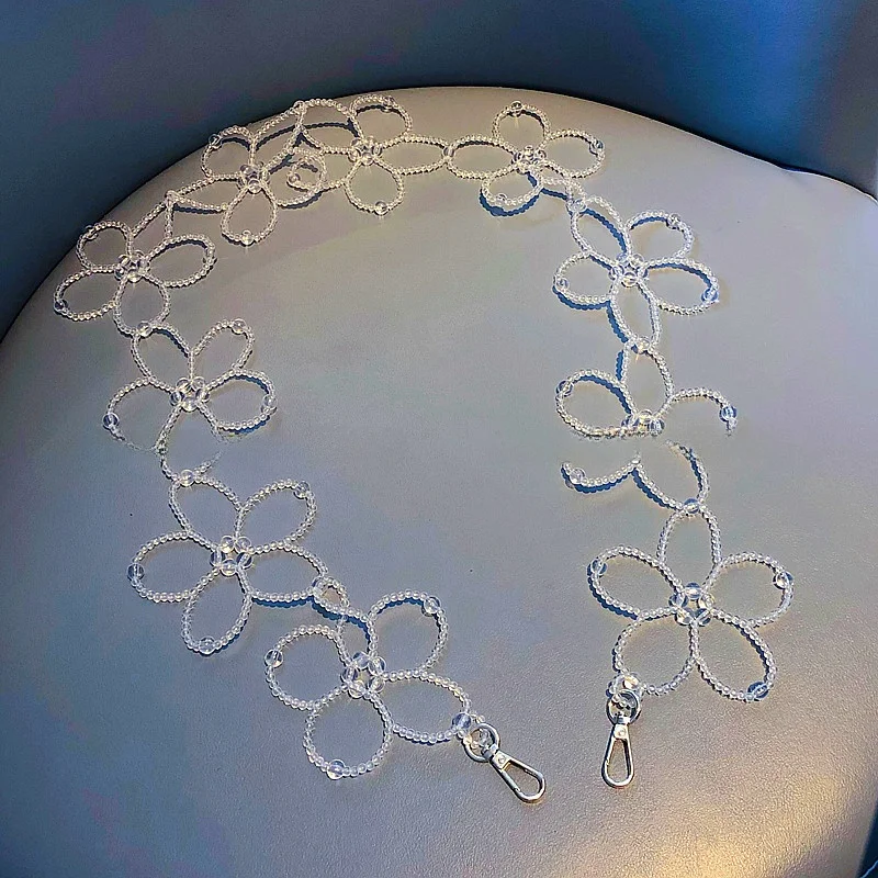 花のデザインのチェーン付きハンドバッグアクセサリー：手作りビーズ材料の使い方と実用性