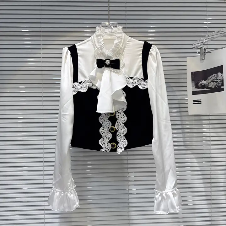 フリル付きレースパッチワークの蝶結びブラウス【春季・フレンチスタイル・女性用】