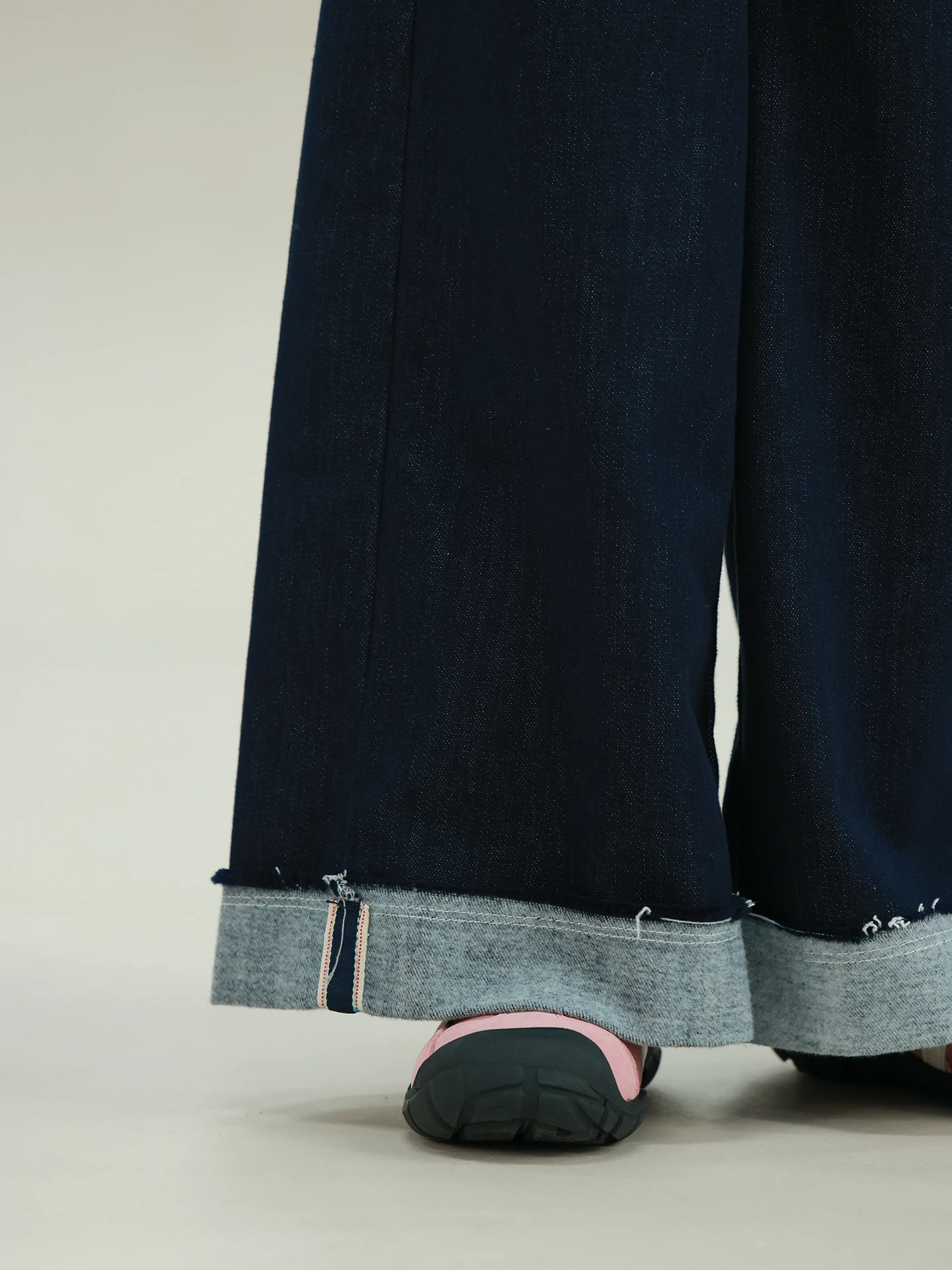 女の子用 デニムパンツ フラップデザイン ウェアとしての冬用着用法