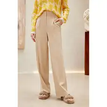 高級感あるゆったりとした女性用パンツ【高ウエスト・米色・羊毛混・通勤対応】