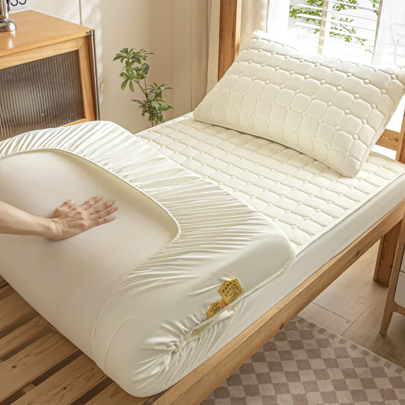 ベッドの固さが睡眠に良いのはなぜ？学生時代のリアルな体験から見つかった答え
