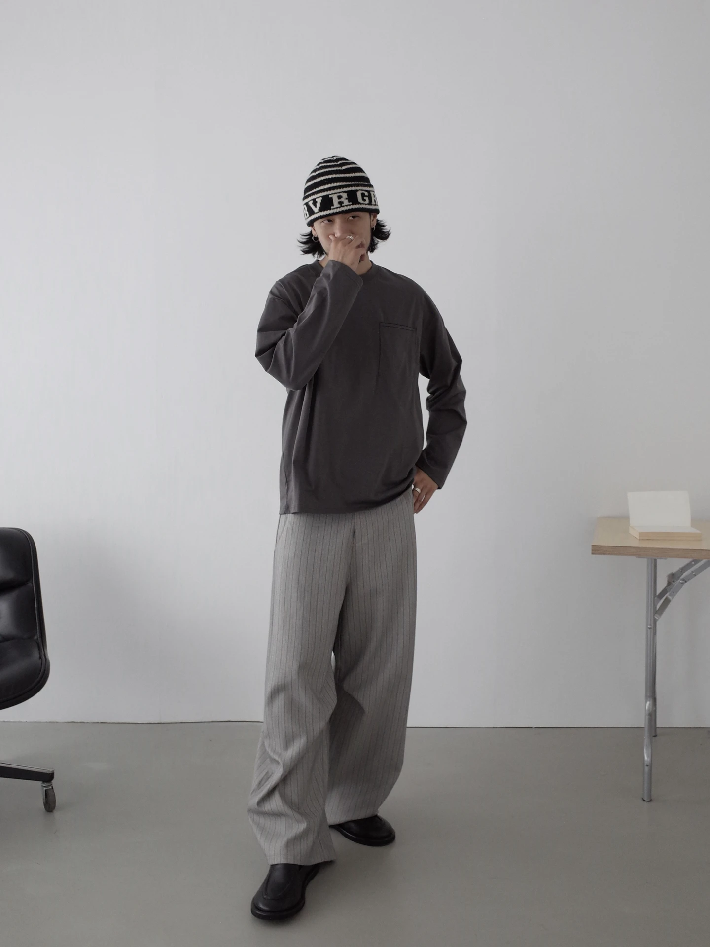 ストライプワイドパンツ：老钱風のクラシックデザインが提供する実用性と着こなしのバランス
