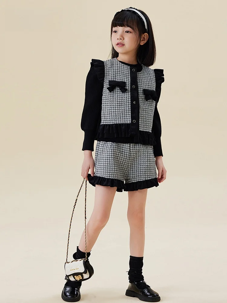2歳女の子服おしゃれ：秋の新作チェックジャケットとスカートセットアップの実用性と選定基準