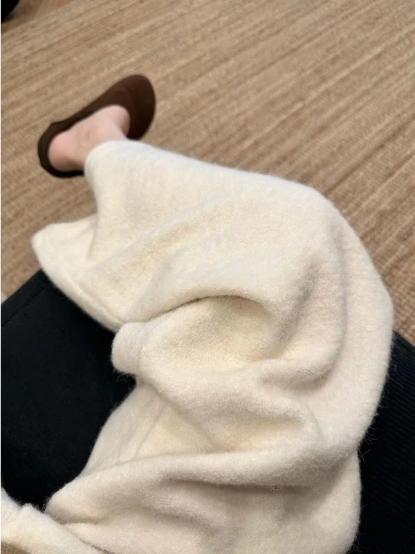 10月23度に着る服装は？11月上旬の気温に合わせた秋冬のパンツ選びの本質とは