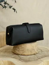 手作りソフトレザー化粧ポーチ【本革・収納便利・ハンドバッグ・携帯用洗面用具入れ】