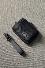 男女兼用 ナイロン製ミニ財布【胸掛けタイプ・カードケース・収納ポケット付き】