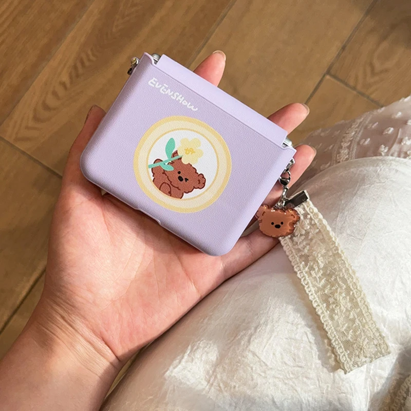 紫のスマホケースは本当に魅力的？その理由と、夏にぴったりな選び方とは？