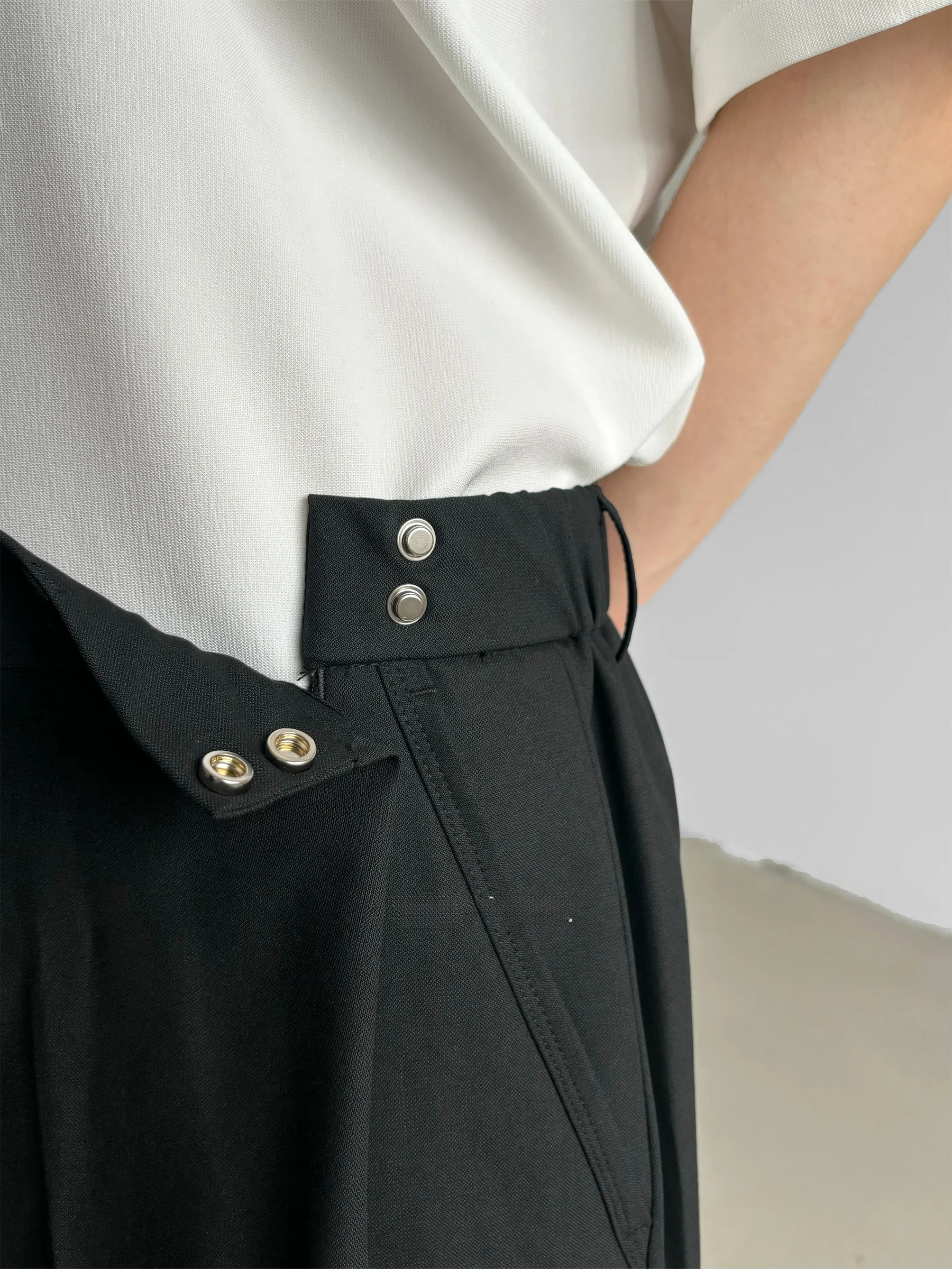 カーゴパンツ メンズ コーデの実測ガイド｜通勤シーンで失敗しない選び方