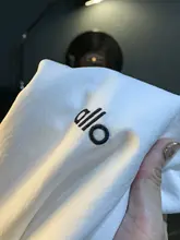 極上の柔らかさ！ミニマル刺繍白Tシャツ【メンズ・夏用・ゆったりフィット・ショートスリーブ】