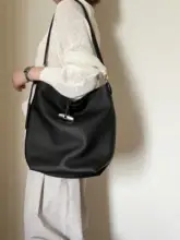 大容量トートバッグ【本革・シンプルデザイン・カジュアル通勤用】