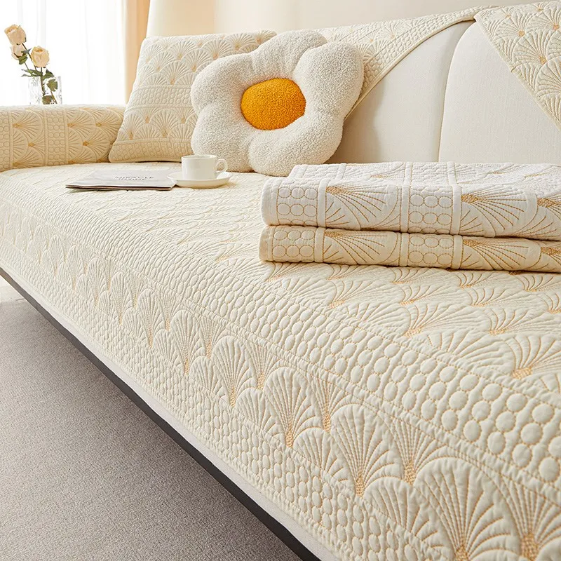 北欧風のシンプルなソファカッションを選ぶべきタイミングは？