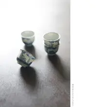 清物堂 手描き青花デザインの茶杯【鹿と蝙蝠モチーフ・銀口・30cc】