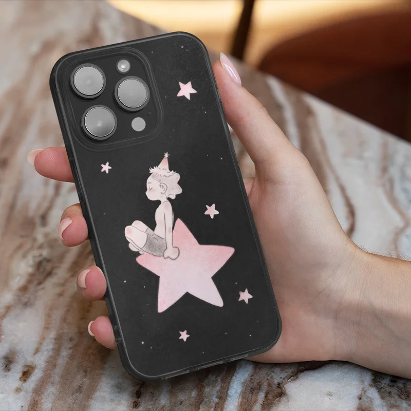 iPhone14 スターライト はどんな色ですか？その美しさが通勤や独居生活に与える影響とは