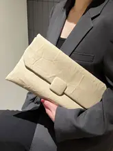 エレガントなレザー風 クラッチバッグ【ショルダーストラップ付き・スマホ収納対応】