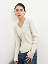 Vネックフード付きニットトップス【ウール素材・洗濯機対応・スリムフィット】