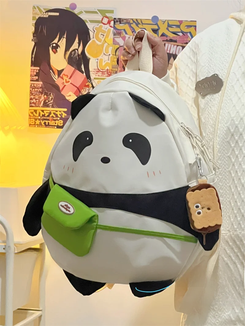 女子大生が選ぶ「かわいいリュック」は、パンダとクッキーのコラボがベスト？