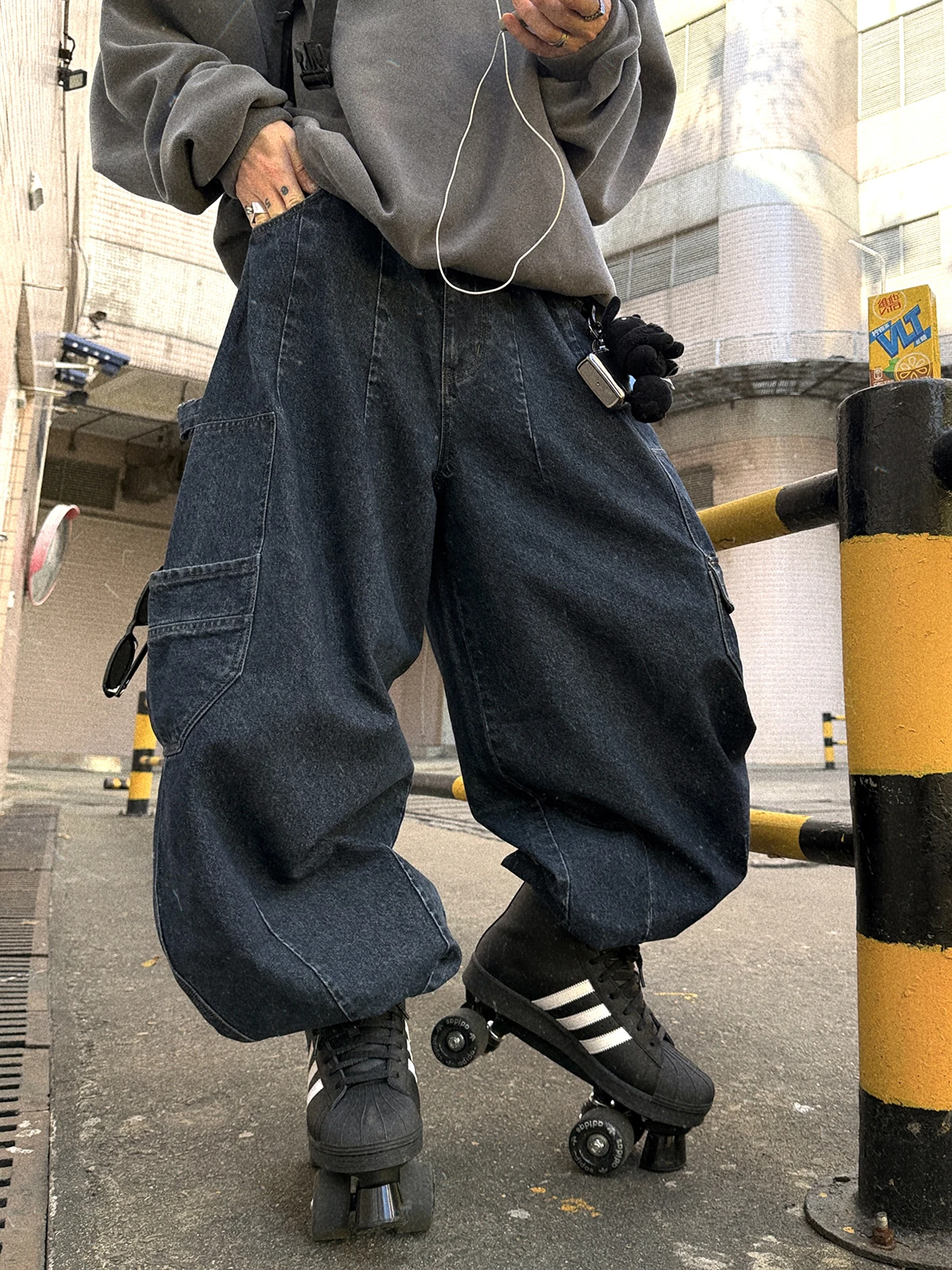 大人向けスケーターファッションで迷ったら、この1アイテムが救う理由は？