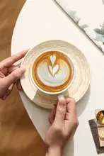ヴィンテージスタイルの陶製コーヒーカップ＆ソーサー【高級感あるラテアート対応・家庭用】