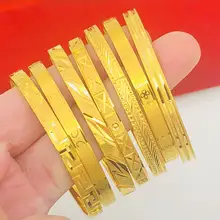 コインデザインのハードブレスレット【金色仕上げ・暗いバックル・四叶草モチーフ・流星雨デザイン】