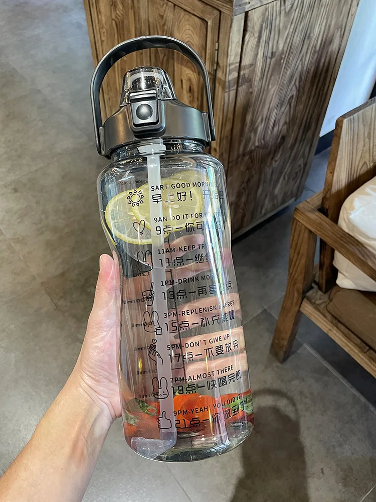 梅雨に備えて買うべき！完全ガイド：バックパックとウォーターボトルの組み合わせ