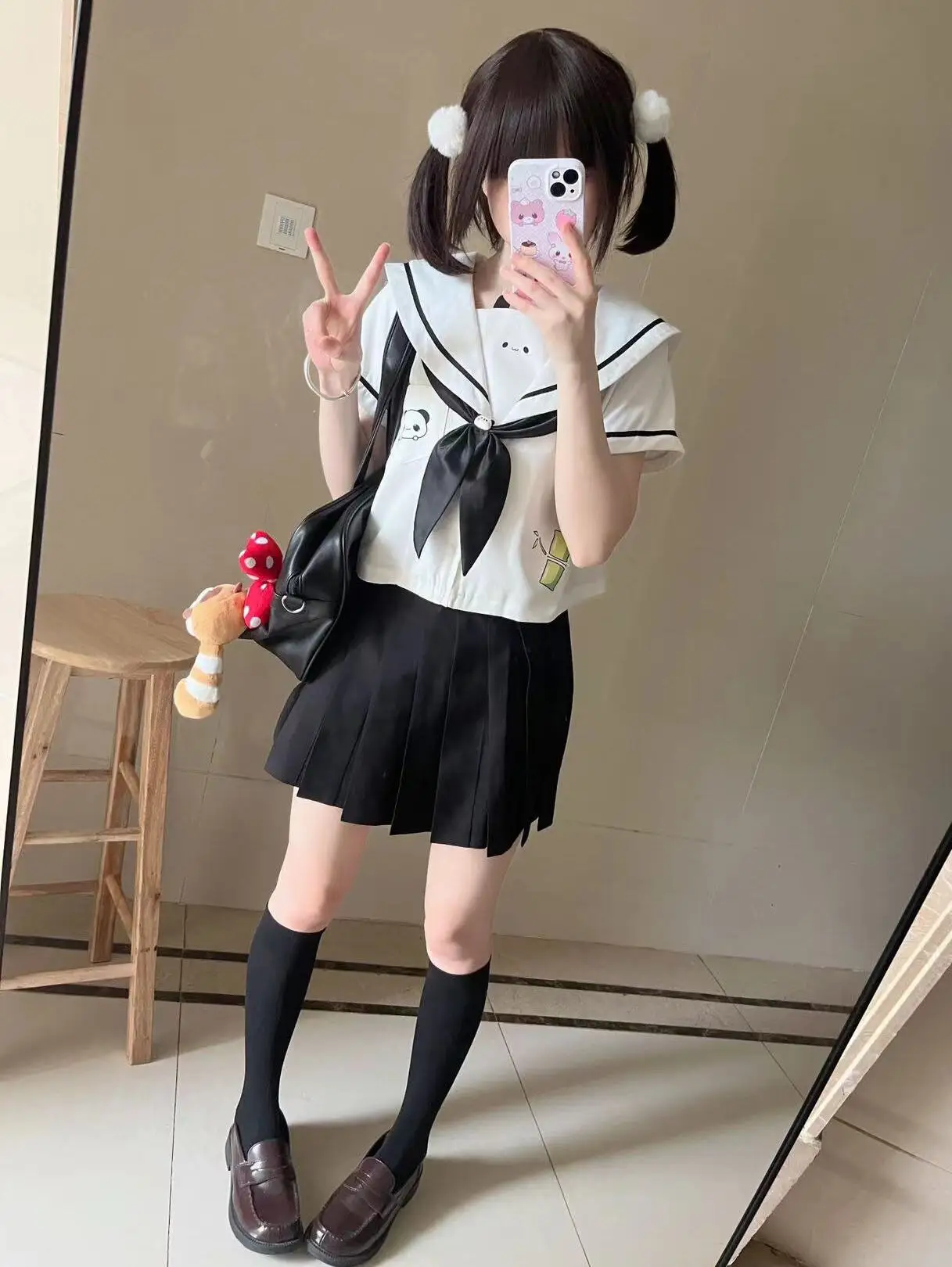 ハンサムショートワンピースはどんな感じ？幼萌系のセーラー服が実は最強の通勤・日常スタイルに！