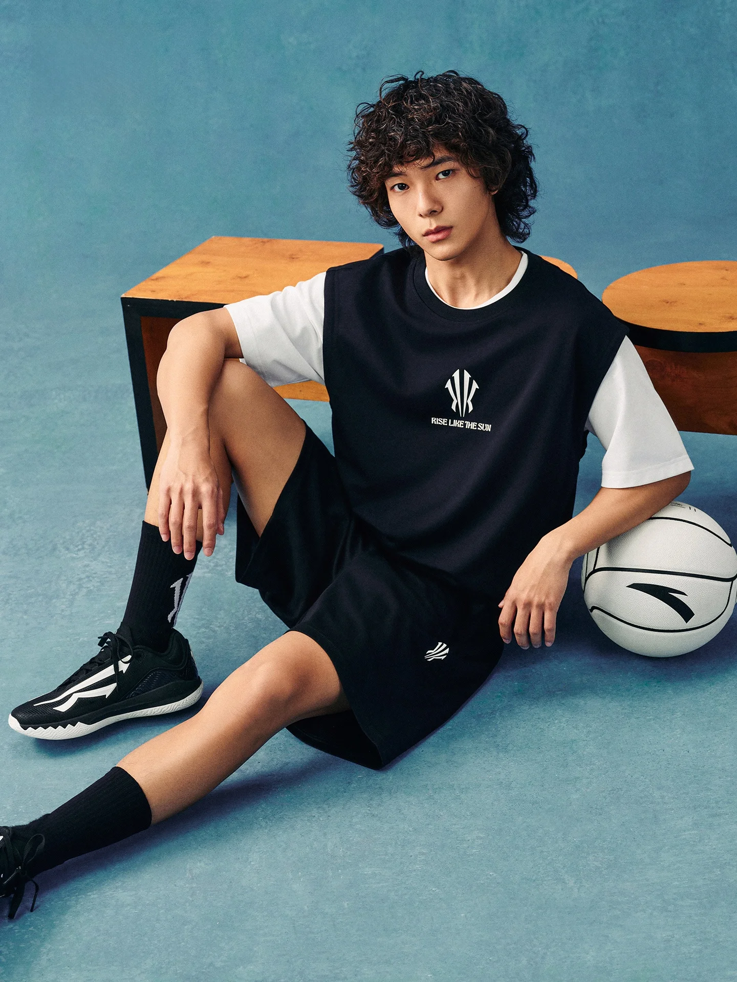「tシャツ mサイズ」を選ぶべきタイミングは？アメリカンスタイルのノースリーブTシャツが答えをくれる