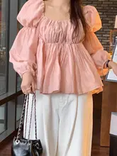 優しい印象の無地四角ネックフリルパフスリーブシャツ【春用・ルーズフィット・カジュアル】