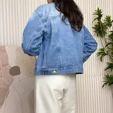 春秋用 ゆったりとしたデザインのビンテージ風デニムジャケット【グラデーションカラー・ショート丈・長 袖】
