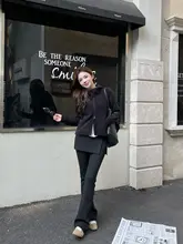 デザイン性の高い高腰カジュアルパンツ【重厚感あるコットン・サイドスリット・微ラッパシルエット】