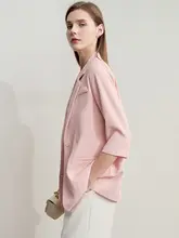 通勤に最適なシンプルな薄手のジャケット【エレガントデザイン・女性用】