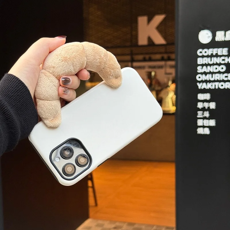 スマホを手に持つたびに心が温まる——「スマホバンカーリング」に合う、最高の手提げ式ケースは？