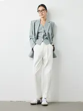 黒のテーパードパンツ【女性用・ストレート・カジュアル・九分丈】