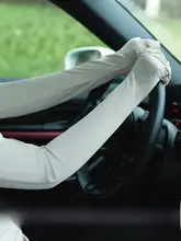 バタフライ刺繍の半指手袋【アウトドア・UVカット・薄手・通気性・自転車用】