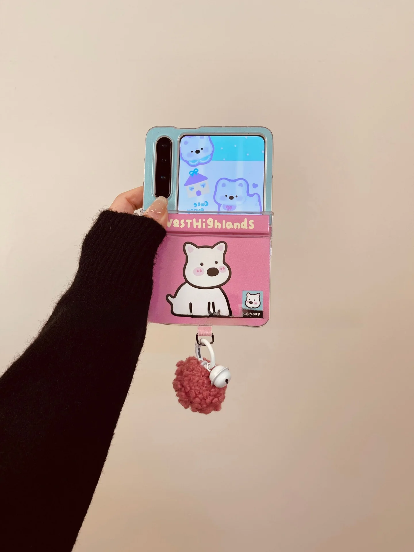 100均スマホケースと比べて、全機種対応のユニークデザインケースはどれがおすすめ？