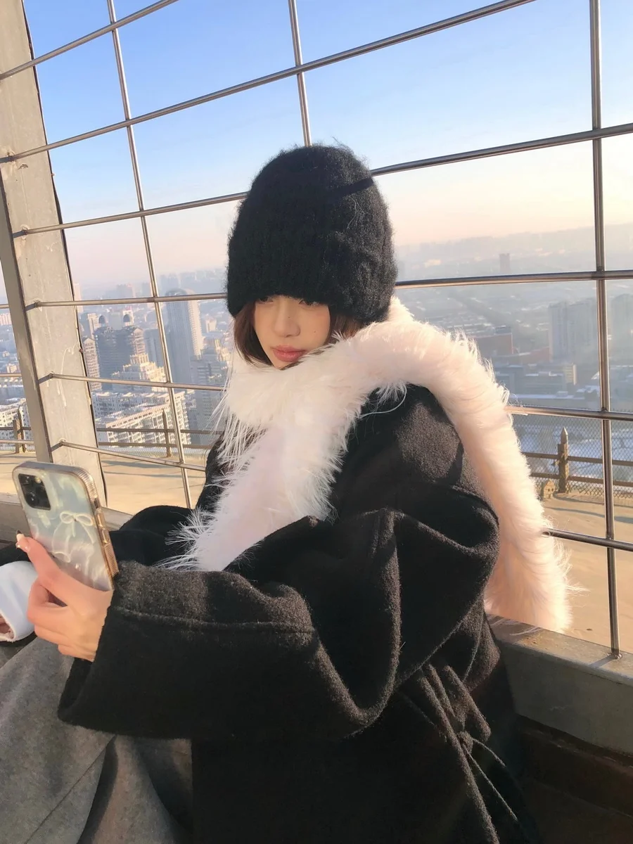 春先に着るニット帽は、本当に必要なのか？