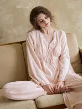 秋用長袖パジャマ【胸パッド付き・長パンツ・春夏用・ホームウェア】（セットアップ対応）