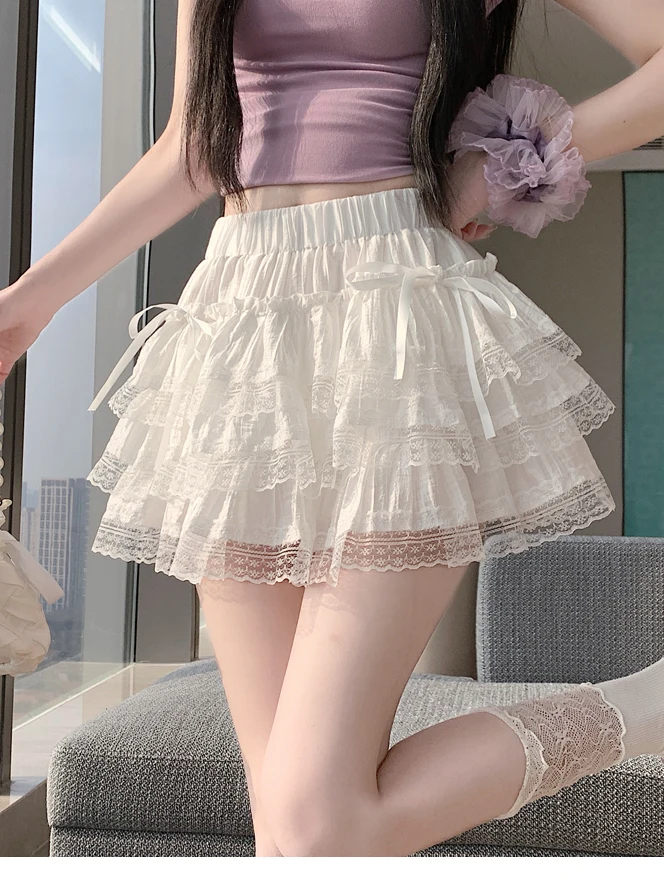 白色レースケーキ風フレアスカート：高腰Aラインで少女らしさを実現