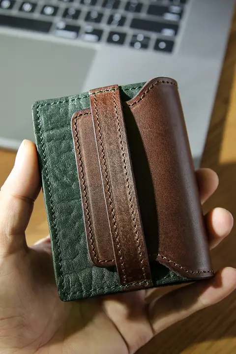 本革製カードケース【レトロ・シンプル・多カードポケット・短型・オーガニックレザー】
