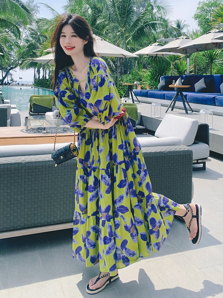 緑のスカートと青のスカート、夏コーデでどちらが本当の「心の色」なのか？