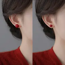 高級感のあるレトロな赤いパールイヤリング【穴あけ不要・新年用・女性用】