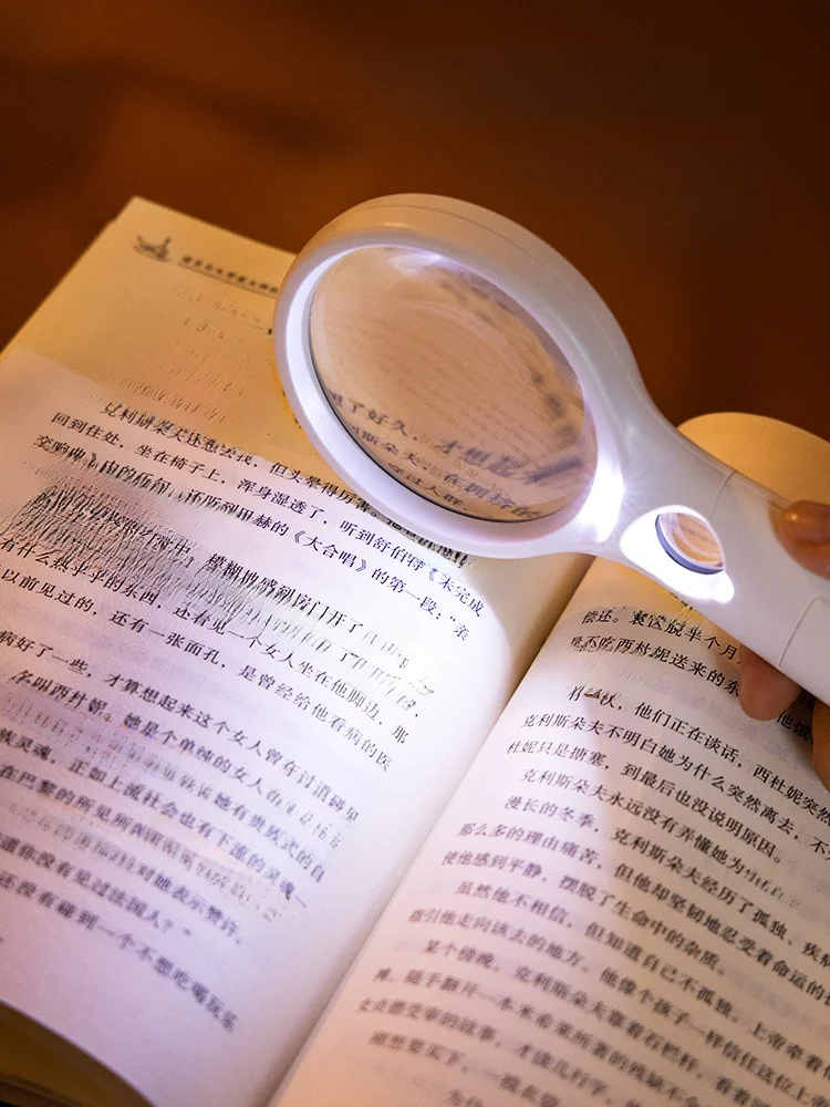 撮れる双眼鏡は本当に使える？その仕組みと選び方を徹底解説