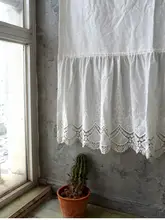 白色レースの刺繍入りカーテン【フリルデザイン・おしゃれな間仕切り用】