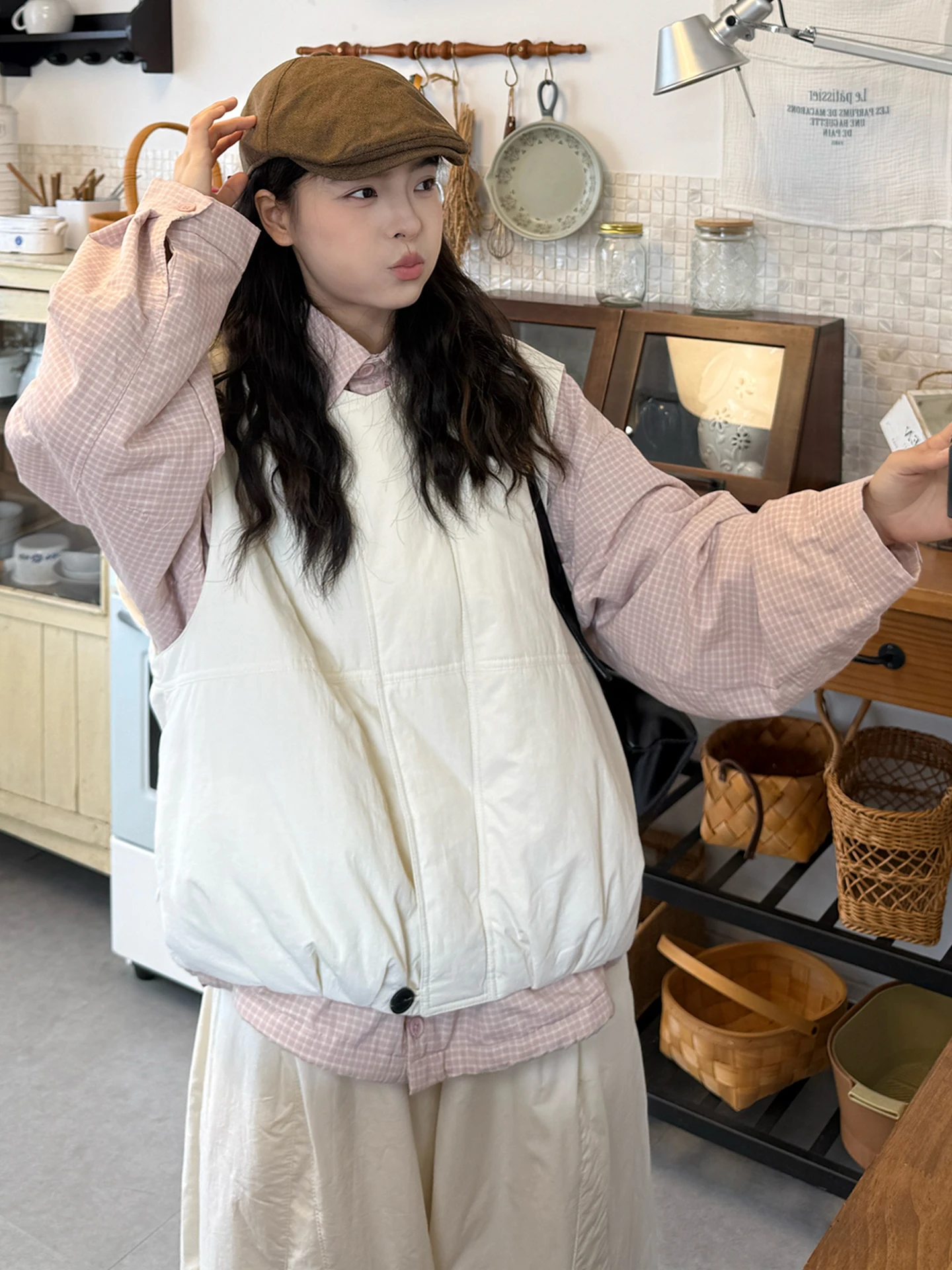 ギンガムチェック 大人向けのカジュアルセットアップで冬の通勤を快適に