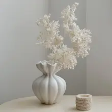 白色花びらのフラワーベース【素焼き・フランス風・室内装飾用・花器】