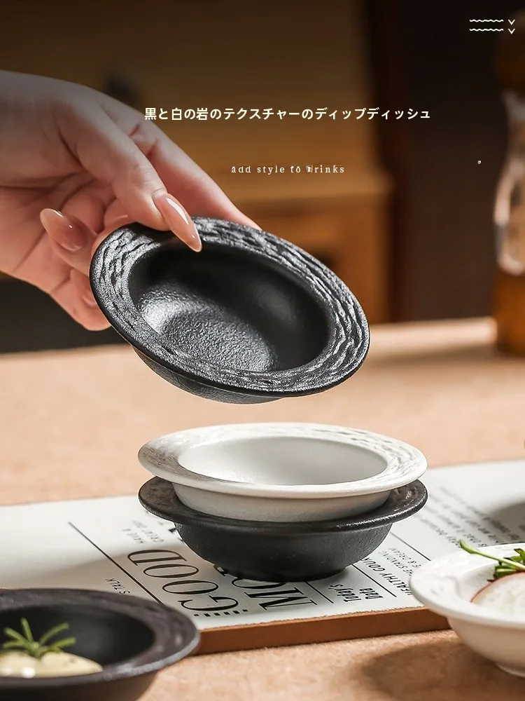 和風陶器小鉢：上質感あふれる純色釉下彩デザインの日常使い方と選び方