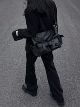 ユニセックストートバッグ【大容量・ショルダーストラップ付き・クールデザイン】