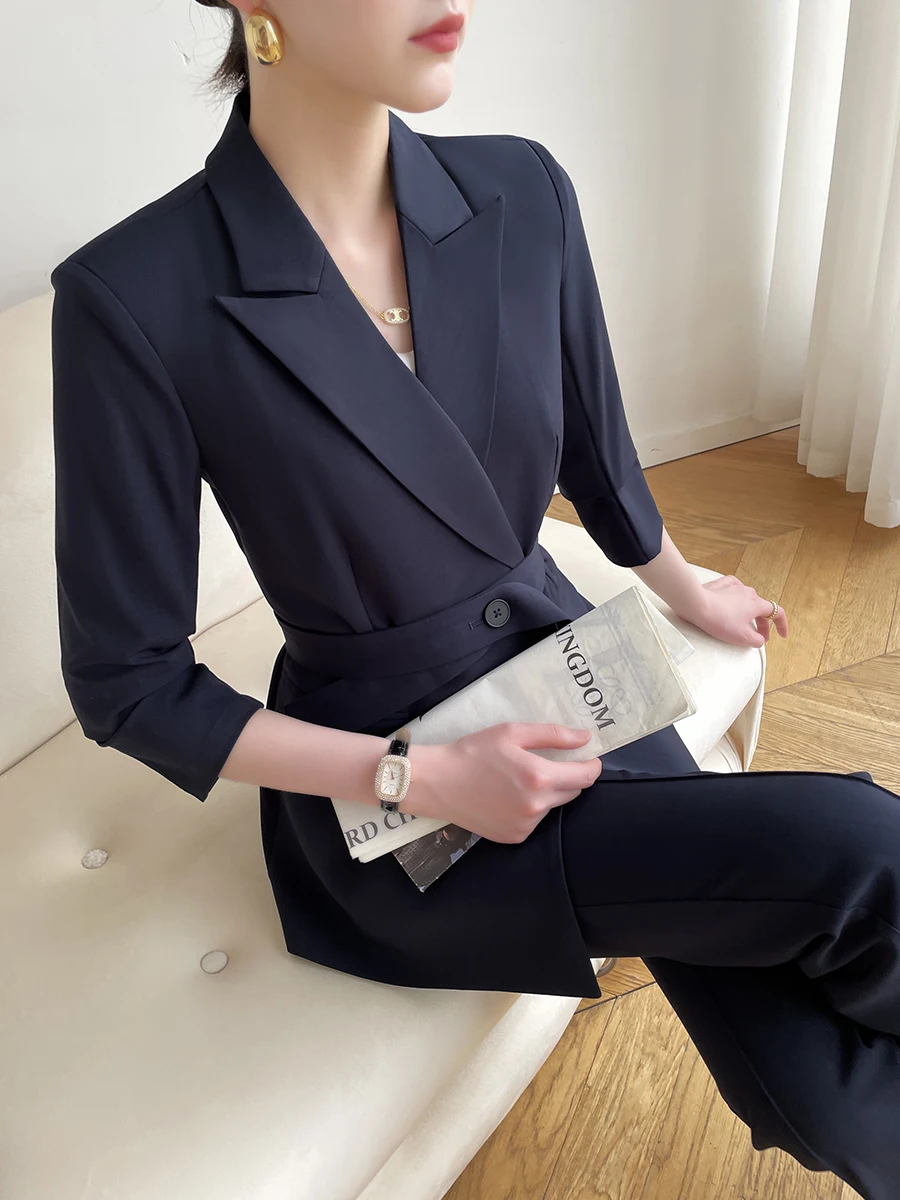スーツセールの最適解は、本当に1万円以下？七分袖の薄手スーツが通勤に与える変化とは