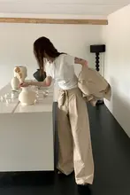 デザイン性のあるラフなワイドレッグパンツ【高腰・ポケット付き・ストレート】