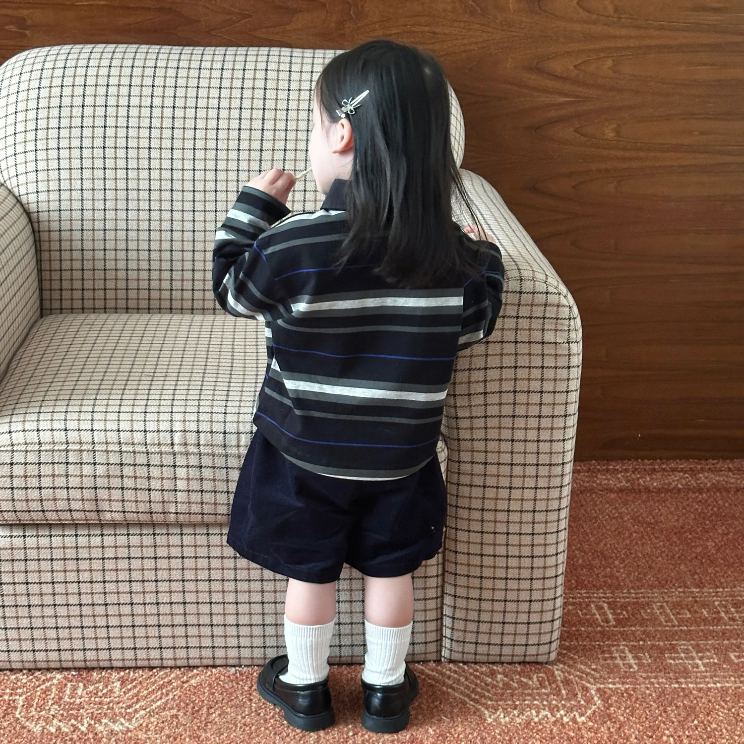 ポロシャツをどう選ぶ？子供用の復古ストライプコットンシャツが、春の日常を彩る理由