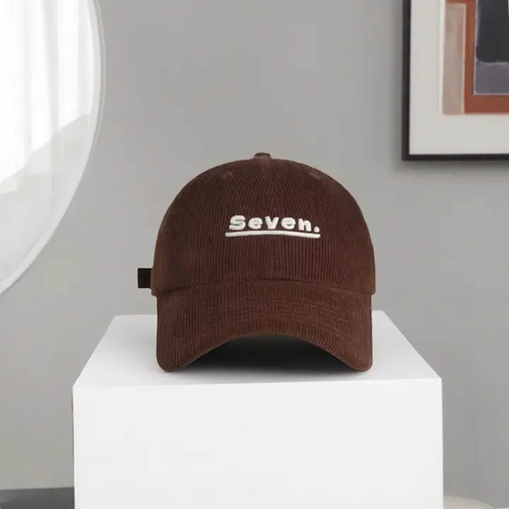 刺繍入りコーデュロイキャップ【ユニセックス・秋冬用・カジュアル・小顔効果】